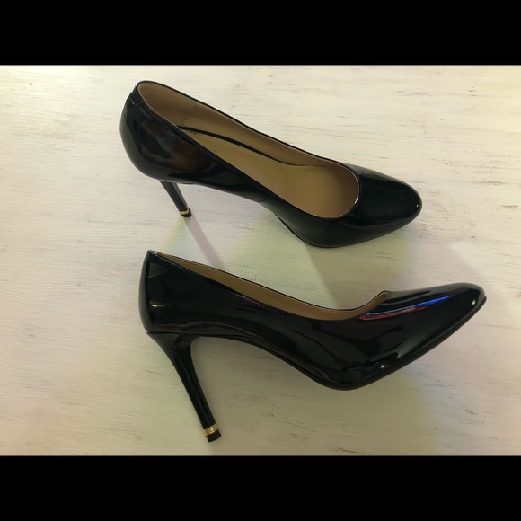 Michael Kors Shoes - Michael Kors Black Round Toe Shoes